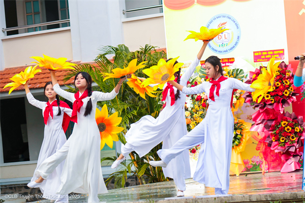 Hình ảnh tại trường12