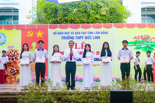 Hình ảnh tại trường44